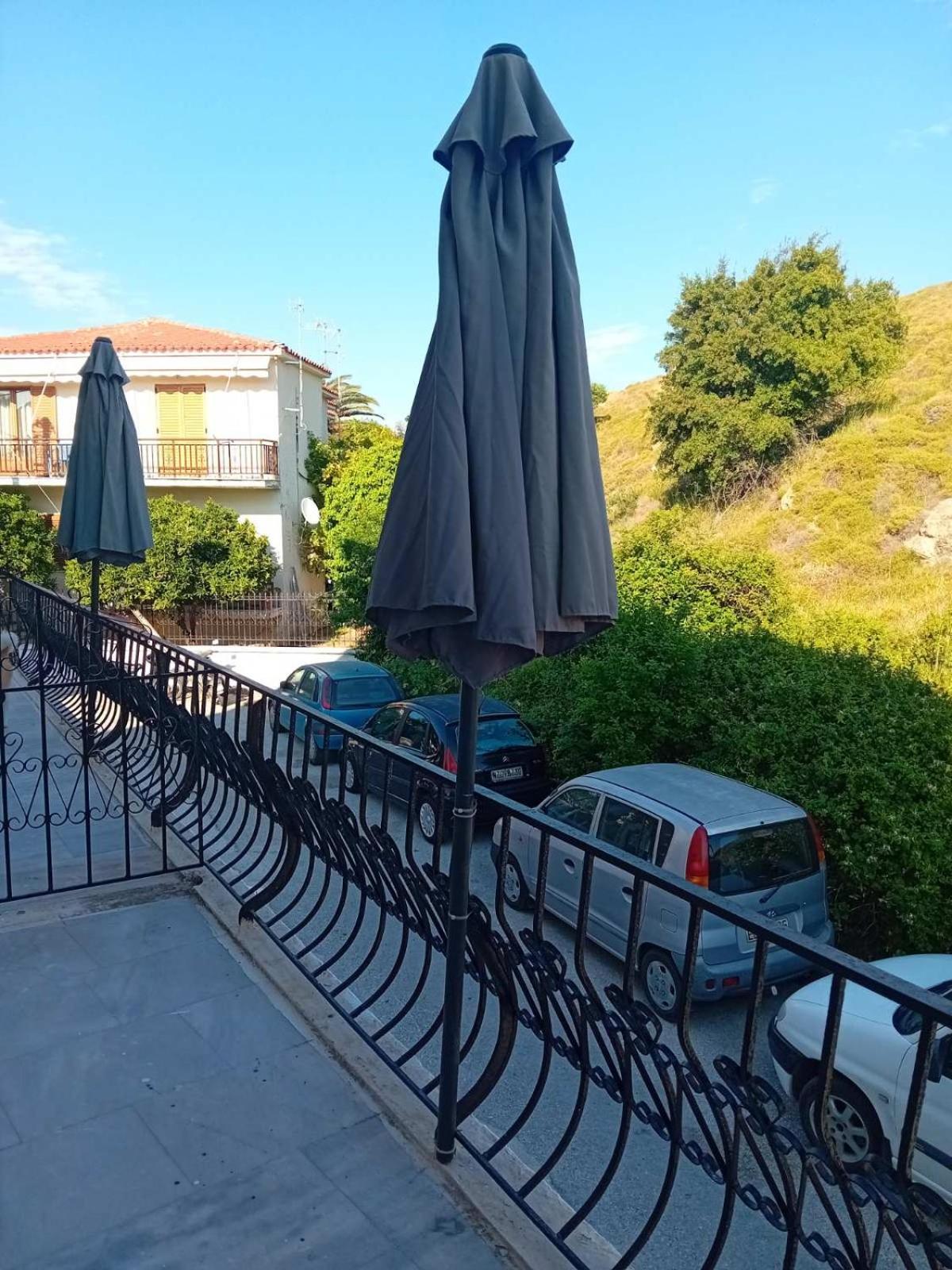 Kostas Studios Apartments - Ενοικιαζόμενα Δωμάτια Με Κουζινάκι Myrina Bagian luar foto